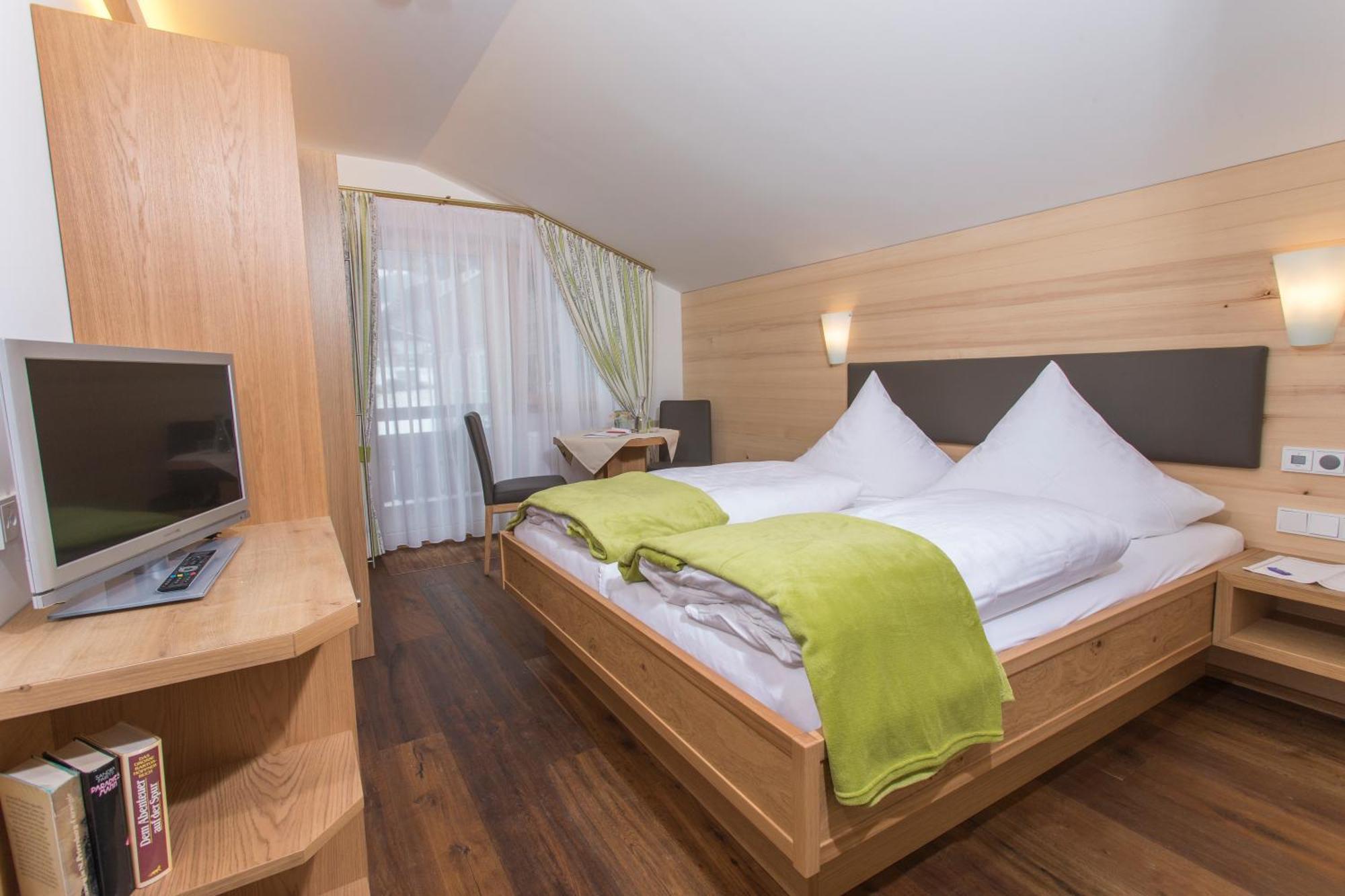 Gaestehaus Mathies Hotel Mittelberg Phòng bức ảnh